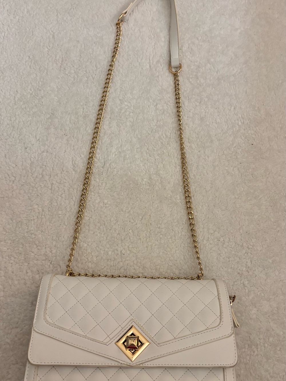 Quilted Cream Crossbody Bag with Gold Chain and Turn-Lock